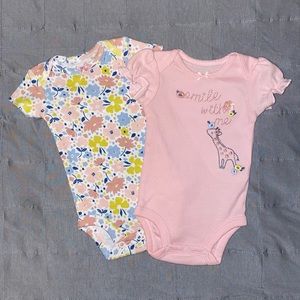 Carter’s Onesie Set NWOT